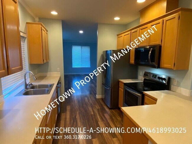 Building Photo - Chambers Creek Beauty - Available NOW!