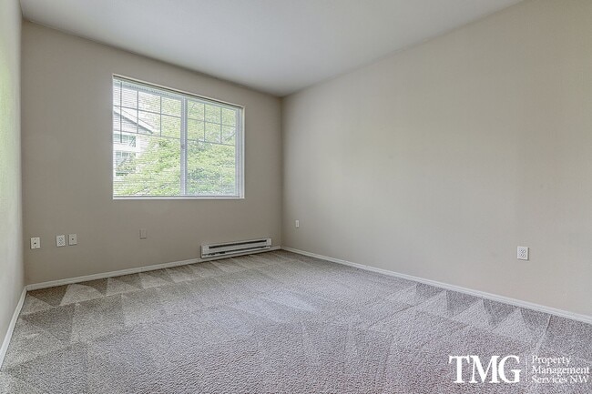 Building Photo - 2br/2ba single level condo with garage & W/D near Nike / Intel / St. Vincent Hospital  **MOVE IN ...