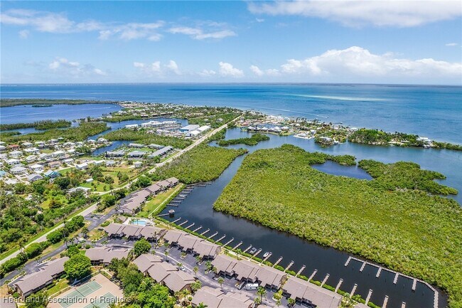 Building Photo - 7596 Captains Harbor Dr
