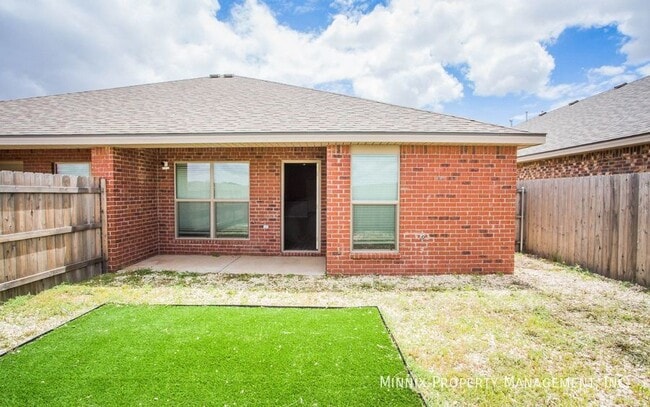 Building Photo - 2102 Langford Ave