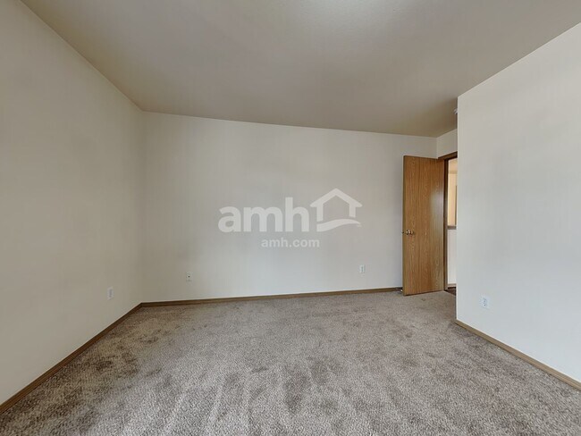 Building Photo - 10310 193rd Street Ct E