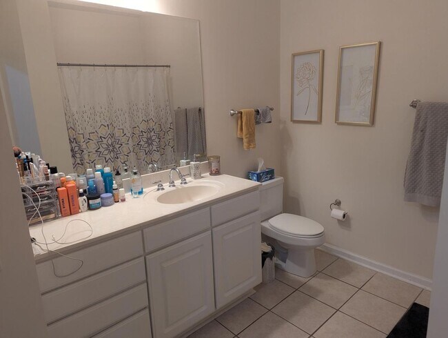 Building Photo - Luxury Condo-Gated Community - James Islan...
