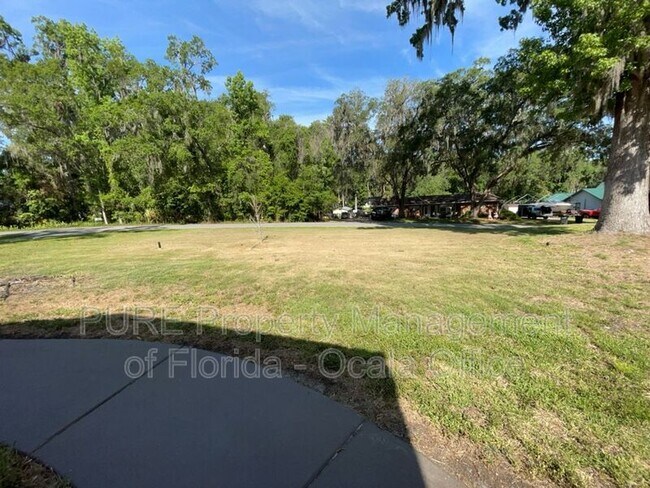 Building Photo - 4211 SW 6th Ave