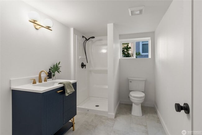 Building Photo - 4Bd/3Ba Seattle House