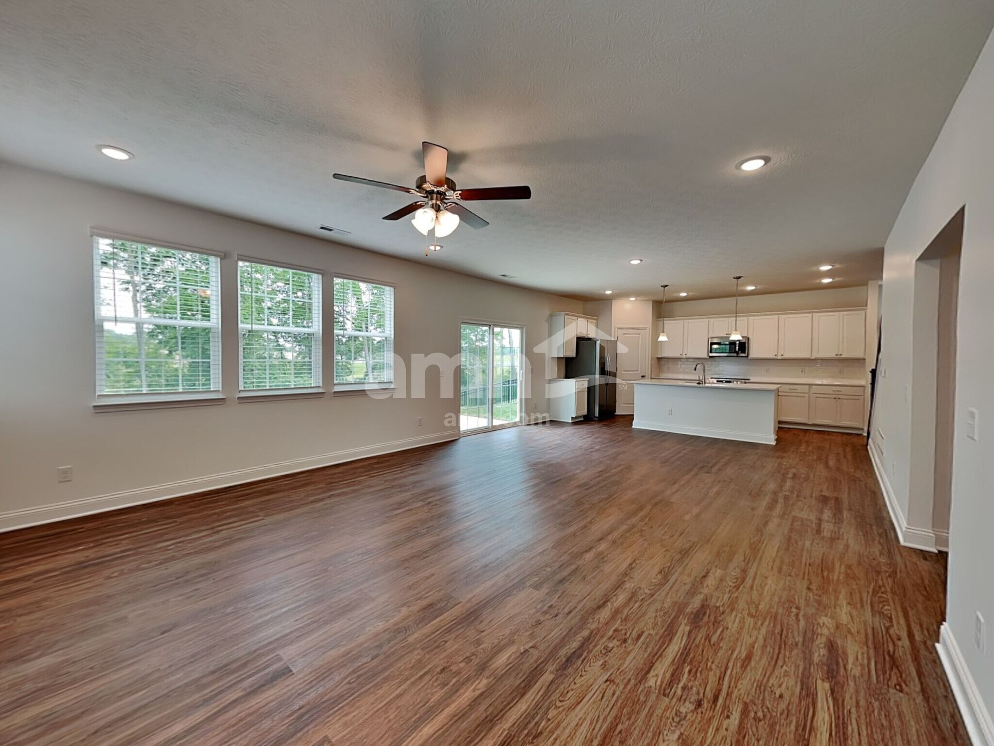 Building Photo - 8276 Northpoint Dr