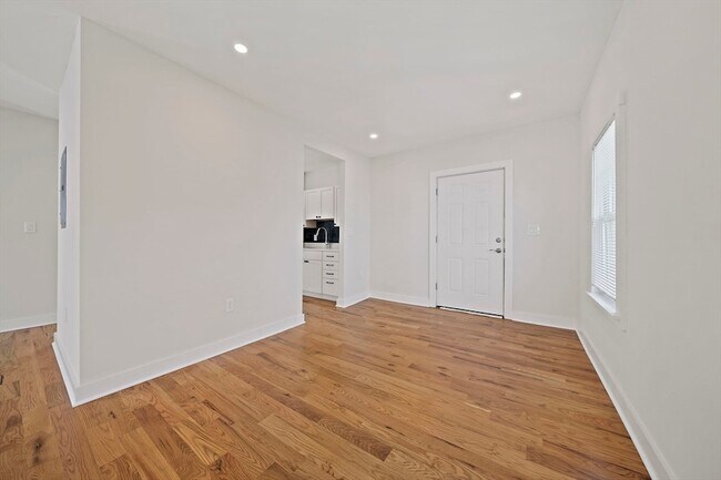 Building Photo - 57 Orchardfield St