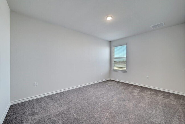 Building Photo - 3000 Sudha Dr