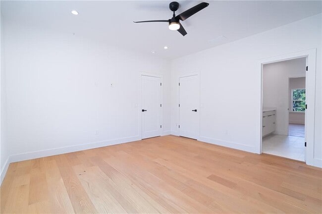 Building Photo - 4051 Annecy Dr SW