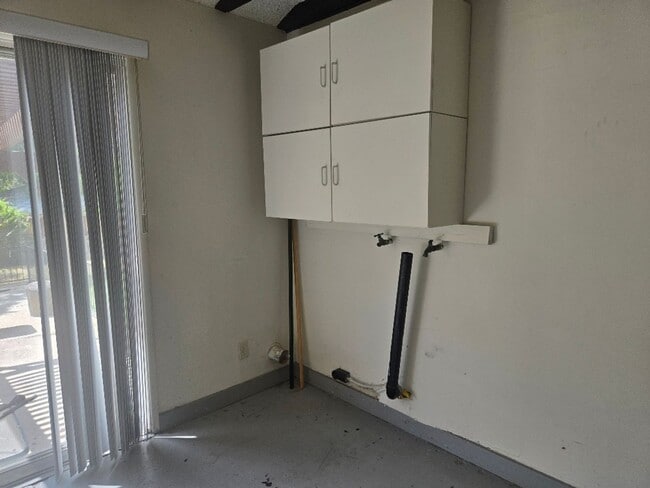 Building Photo - 2 Bedroom in La Crescenta