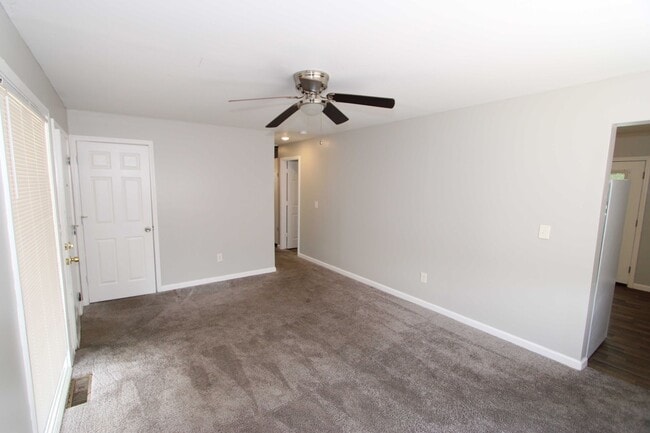 Building Photo - Revitalized 3 Bed 1 Bath Ranch