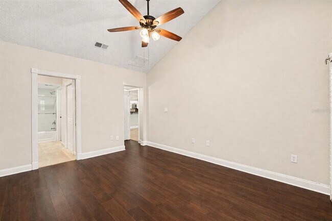 Building Photo - 5567 Sea Forest Dr