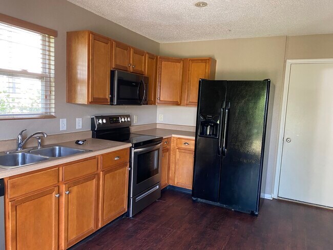 Building Photo - 2602 Speedwell Ln