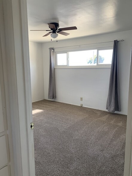 Building Photo - 115 N D St