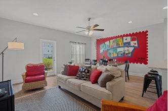 Building Photo - 1884 Pointe Dr