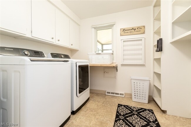 Building Photo - 25150 Cardington Dr