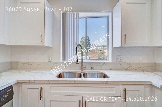 Building Photo - 16070 Sunset Blvd