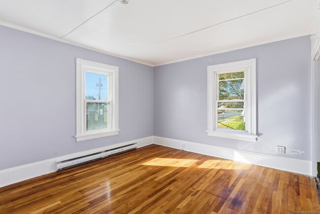 Building Photo - 44 E Cedar St