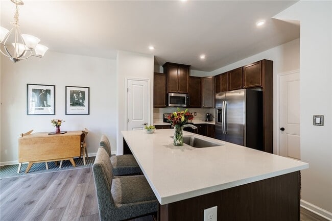 Building Photo - 23 Keuka Ln