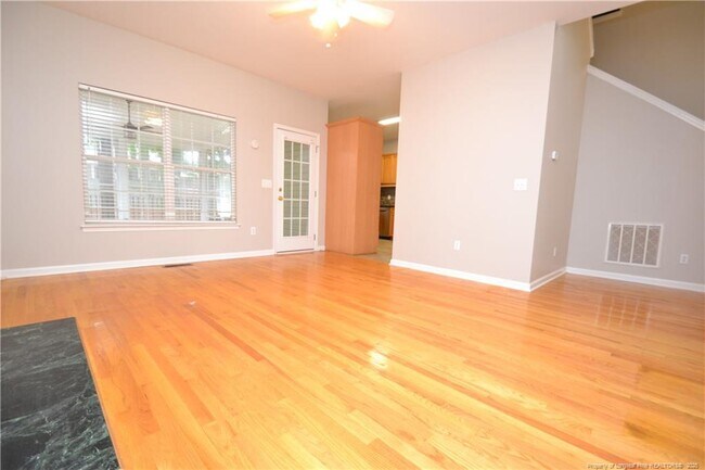 Building Photo - 313 Gooseberry Dr