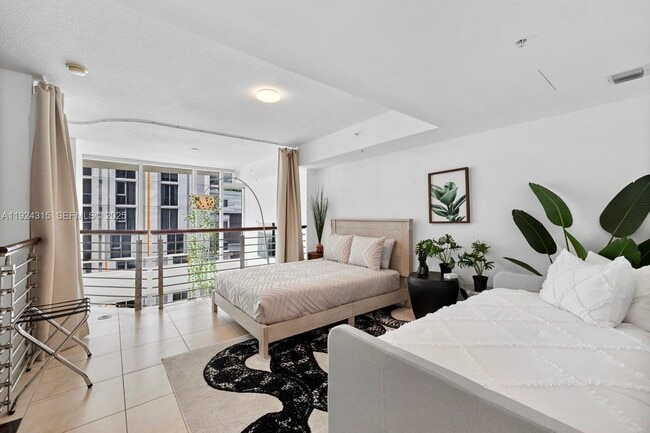 Building Photo - 41 SE 5th St