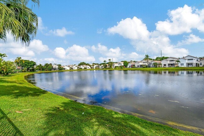 Building Photo - 2469 NW 66th Dr