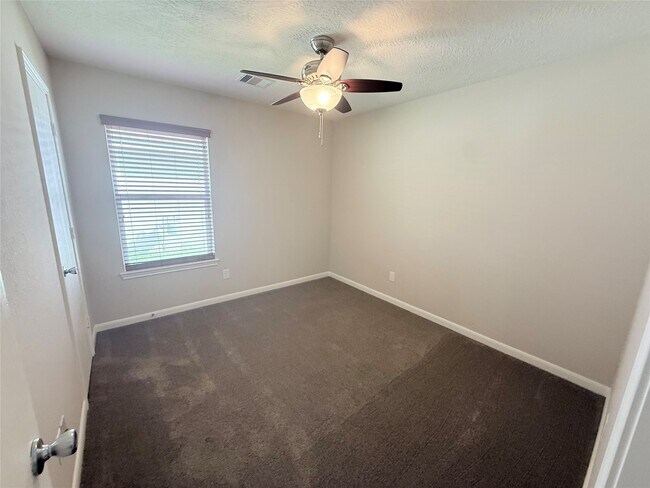 Building Photo - 29225 Legends Valley Dr