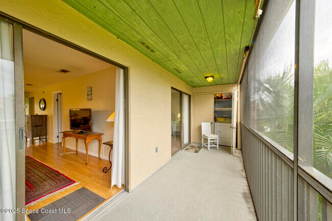 Building Photo - 201 International Dr