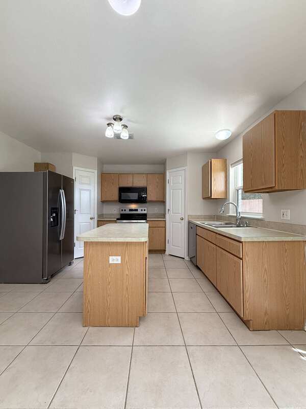 Building Photo - 13046 Waterbourne Dr