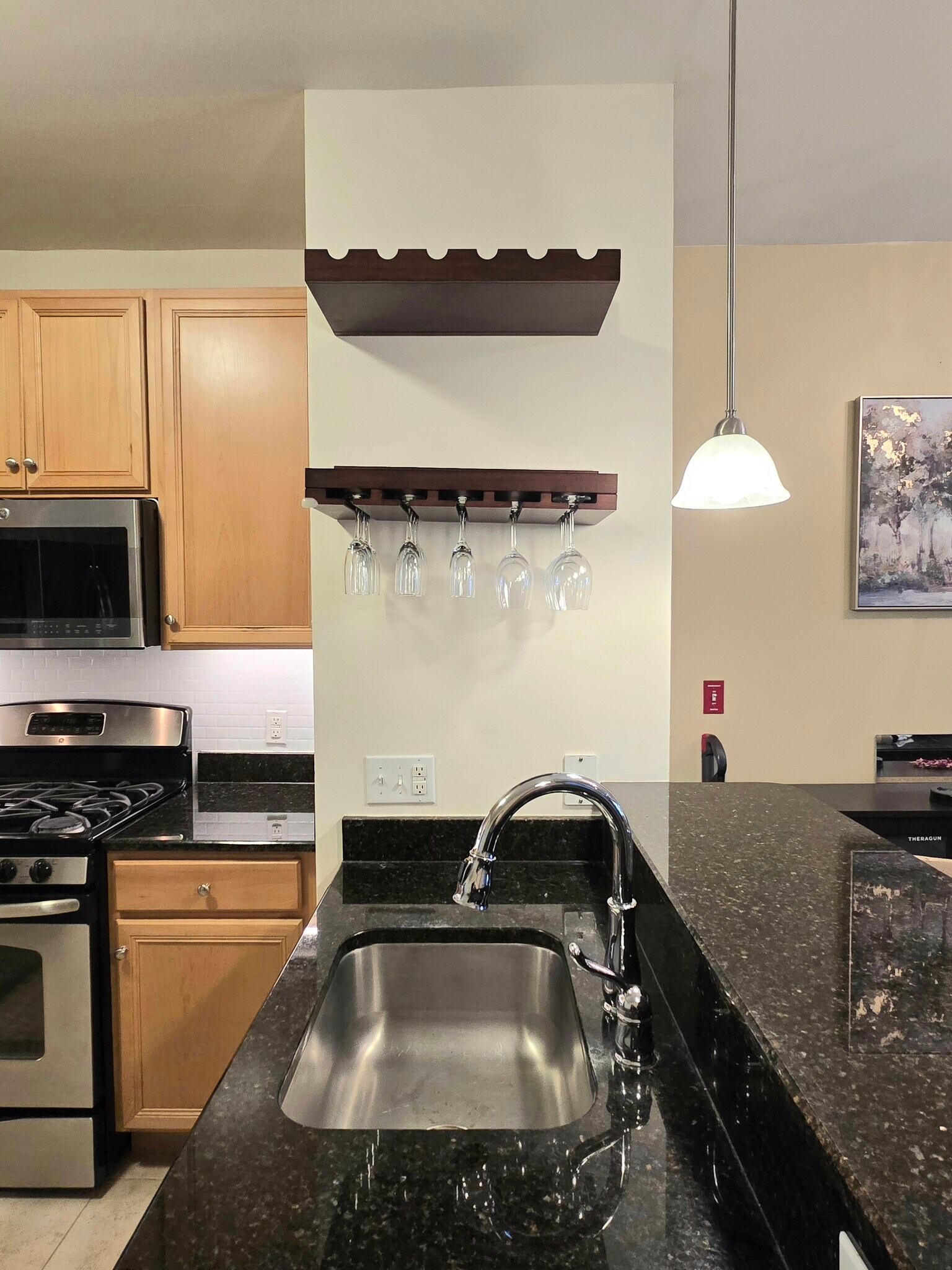 Building Photo - 350 W Elm St