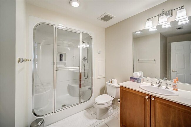 Building Photo - 3275 Lenox Rd NE