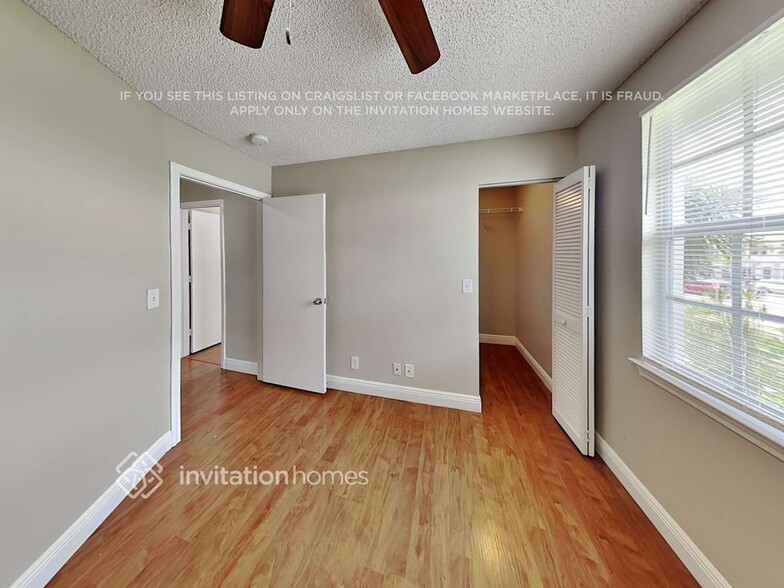 Building Photo - 9951 NW 56th Pl