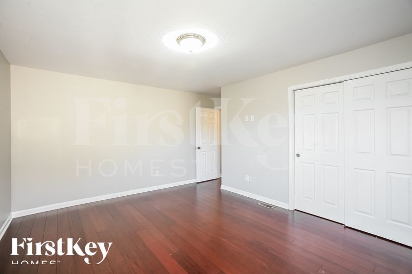 Building Photo - 8085 Lawrence Woods Blvd