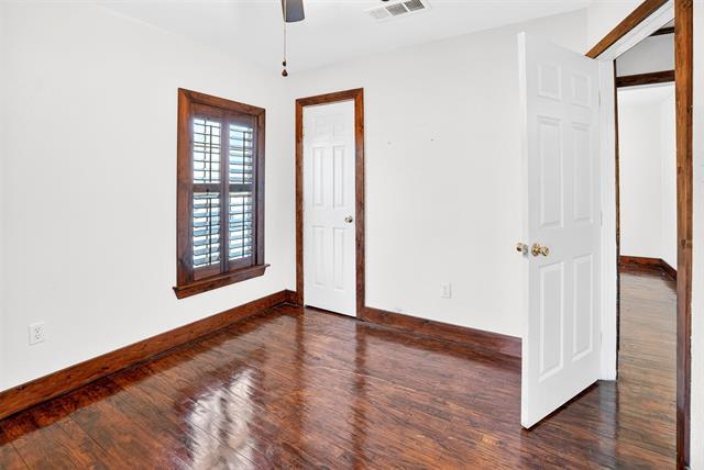 Building Photo - 316 W Rucker St