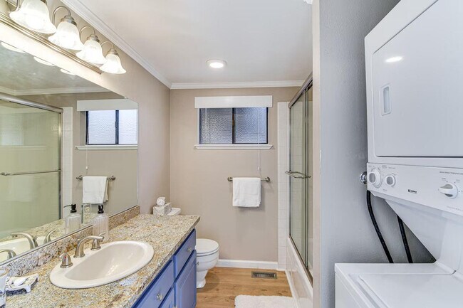 Building Photo - 1286 Timber Ln