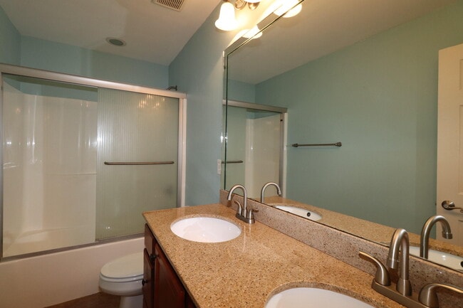 Building Photo - 417 Courchelle Dr