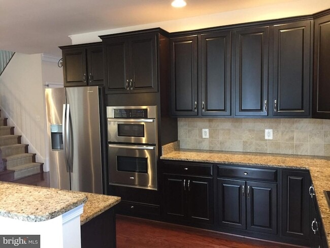 Building Photo - 43165 Barnstead Dr
