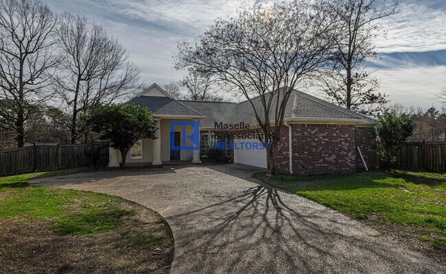 Building Photo - 3 Bed/2 Bath Home in Brandon