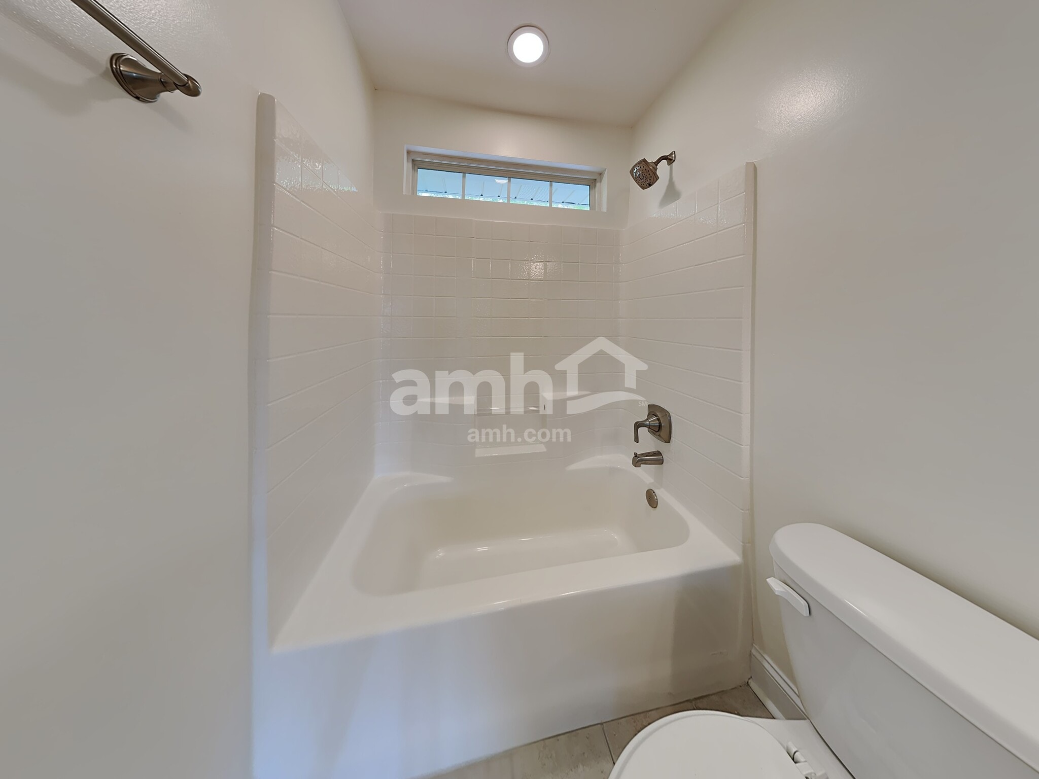 Building Photo - 27 Winslow Cir