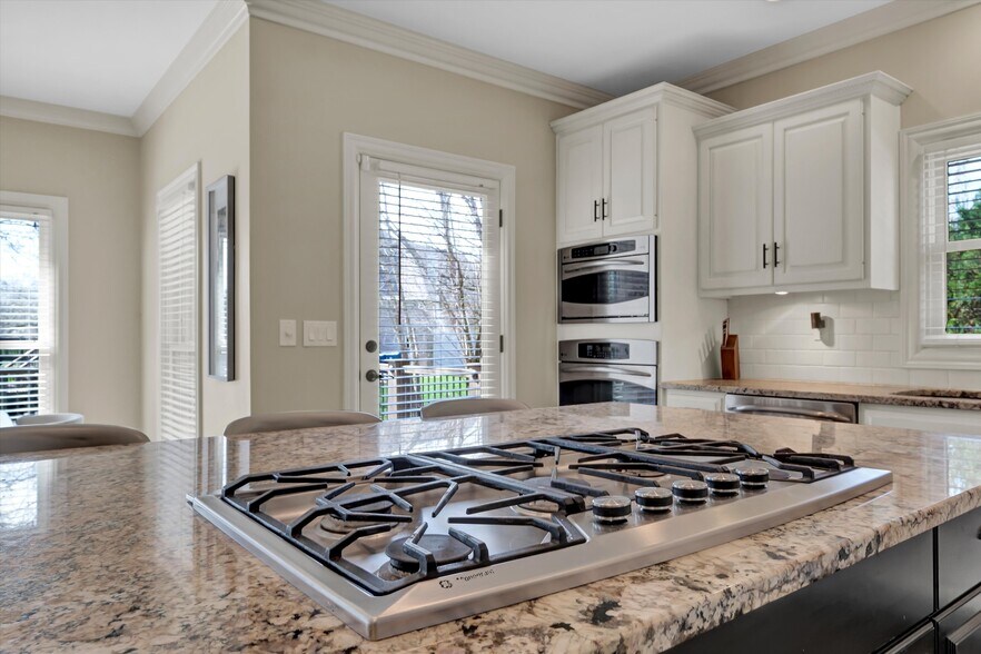 Building Photo - 2603 Locust Hill Pl