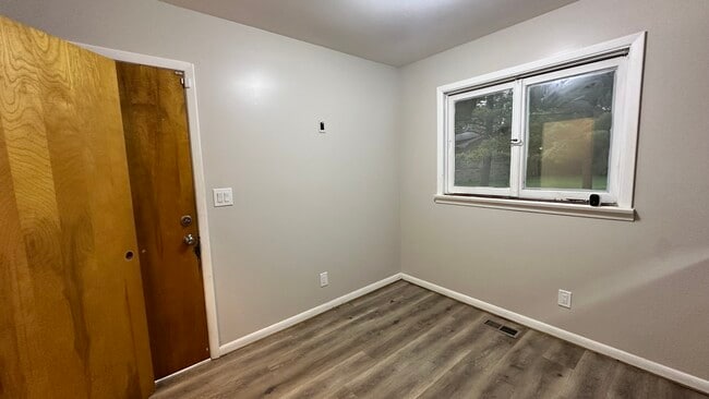 Building Photo - 3800 Ramsdell Ct
