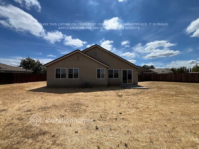 Building Photo - 1331 Oregon Creek Way