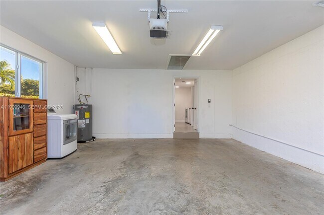 Building Photo - 13303 SW 58th Ave