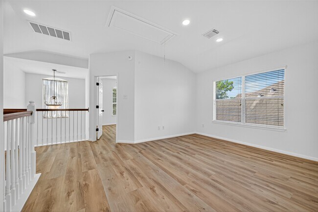 Building Photo - 17422 Bending Post Dr