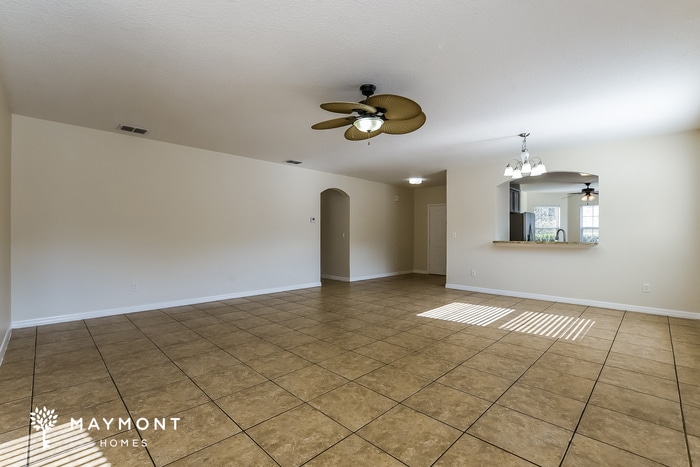 Building Photo - 12913 Regiment Dr