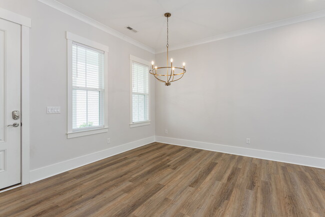 Building Photo - 4454 Bannock Cir