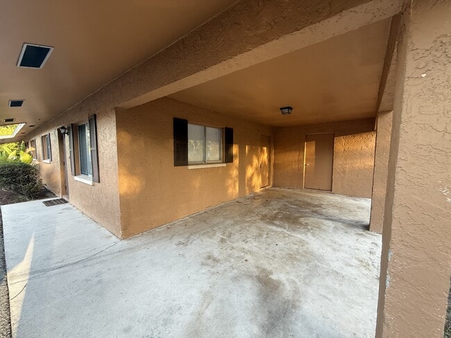 Building Photo - 202 2nd St