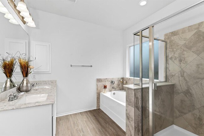 Building Photo - 12505 Franklin D Roosevelt St