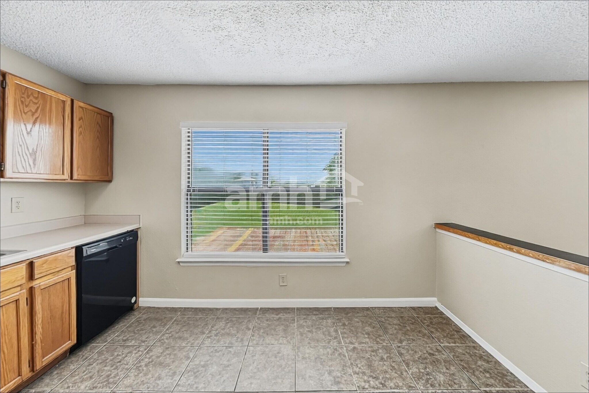 Building Photo - 6678 Snow Meadow Dr