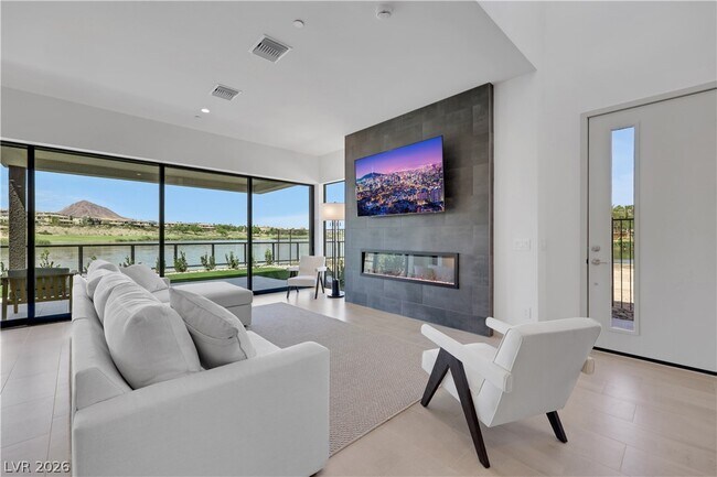 Building Photo - 66 Lakefront Dr
