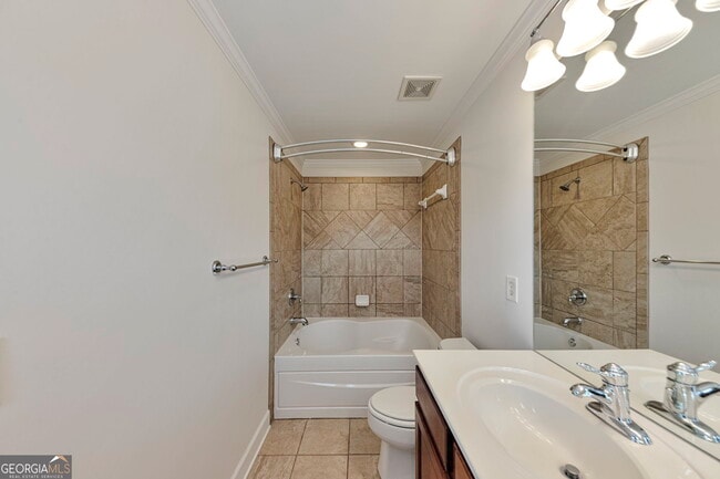 Building Photo - 4822 Seldon Way SE